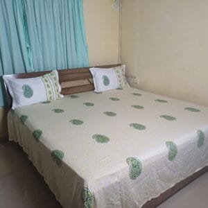 Hand-Block Printed Floral Bedsheet – 300 TC Pure Cotton, King Size (259x269 cm) with Matching Pillow Covers